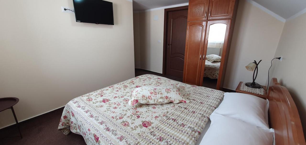 Casa de Vacanta Silvia Mînăstirea Humorului Exterior foto