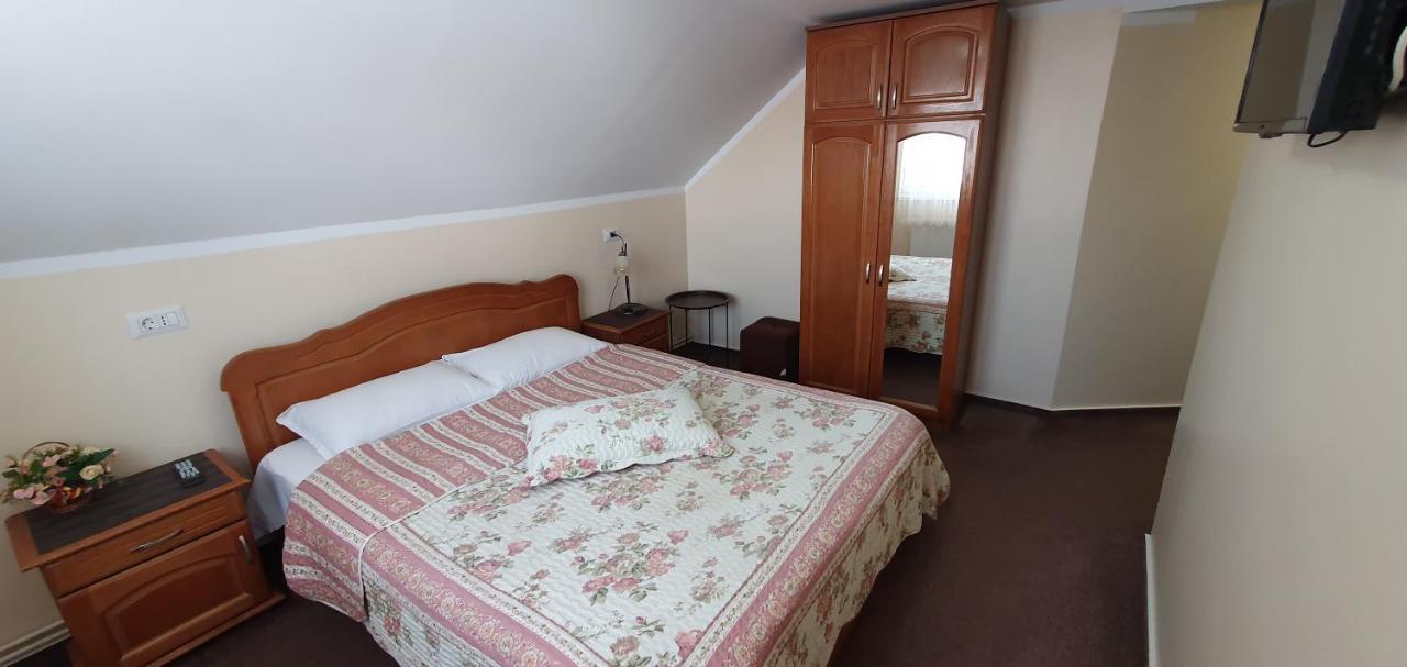 Casa de Vacanta Silvia Mînăstirea Humorului Exterior foto